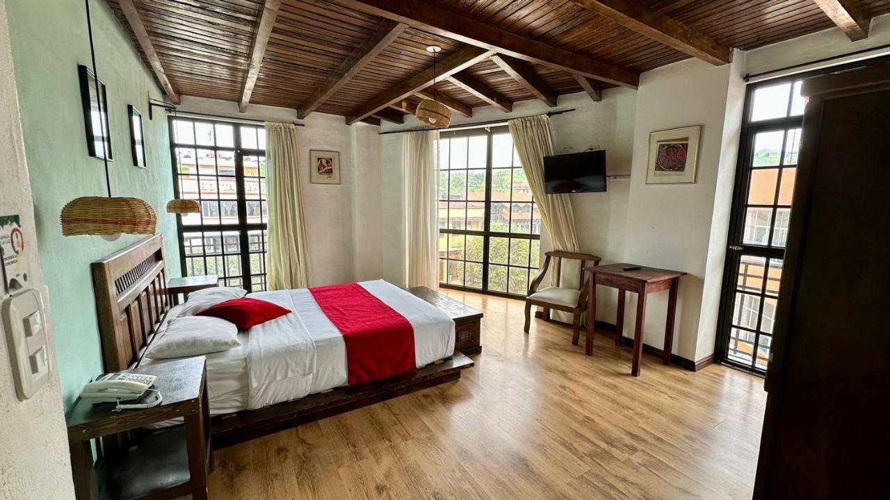 Hotel Noris อาเลาซี ภายนอก รูปภาพ
